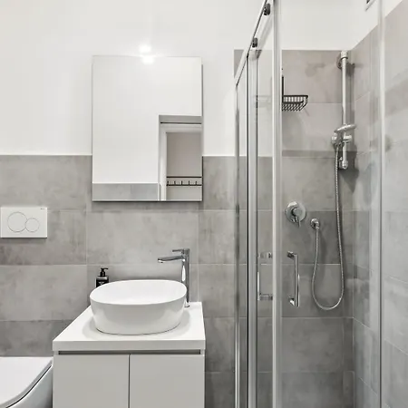 Limehome Via Dei Reti شقة *